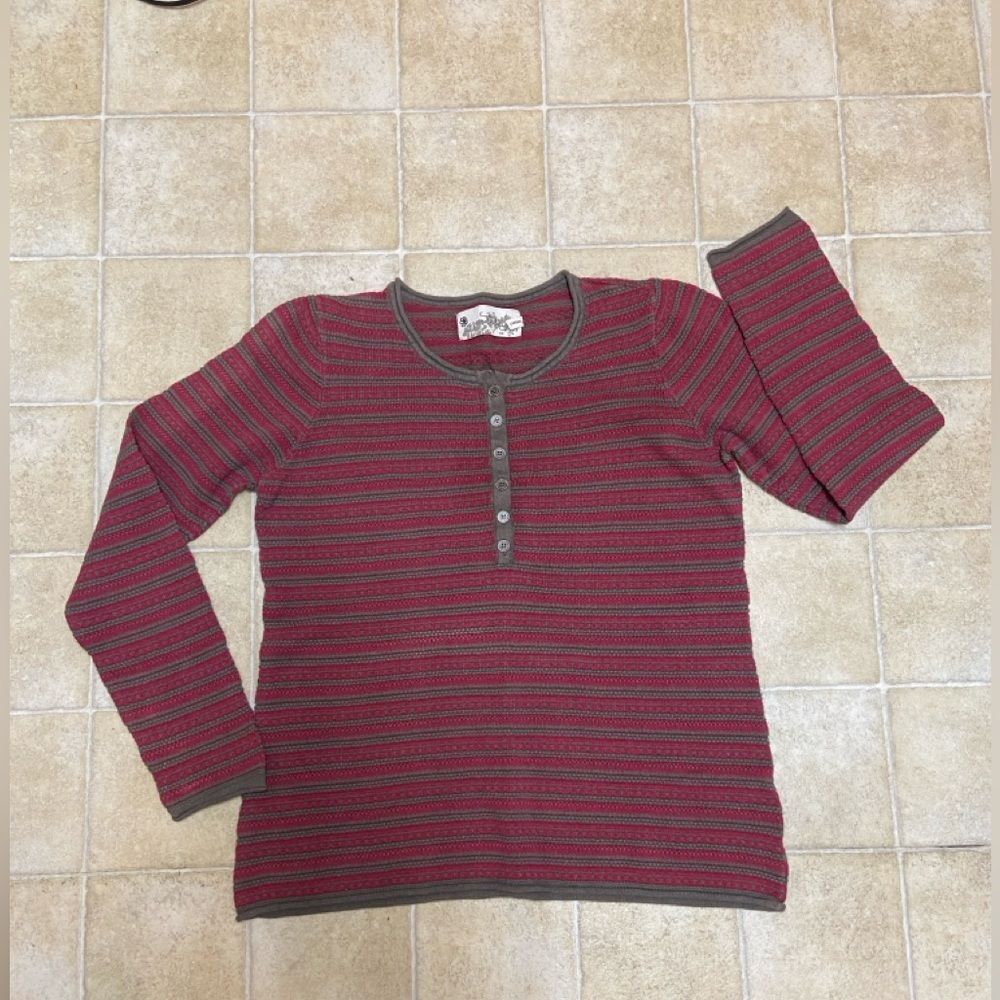 Aventura Pinck and Red and Gray Buttoned Long Sleeve Tee Size L